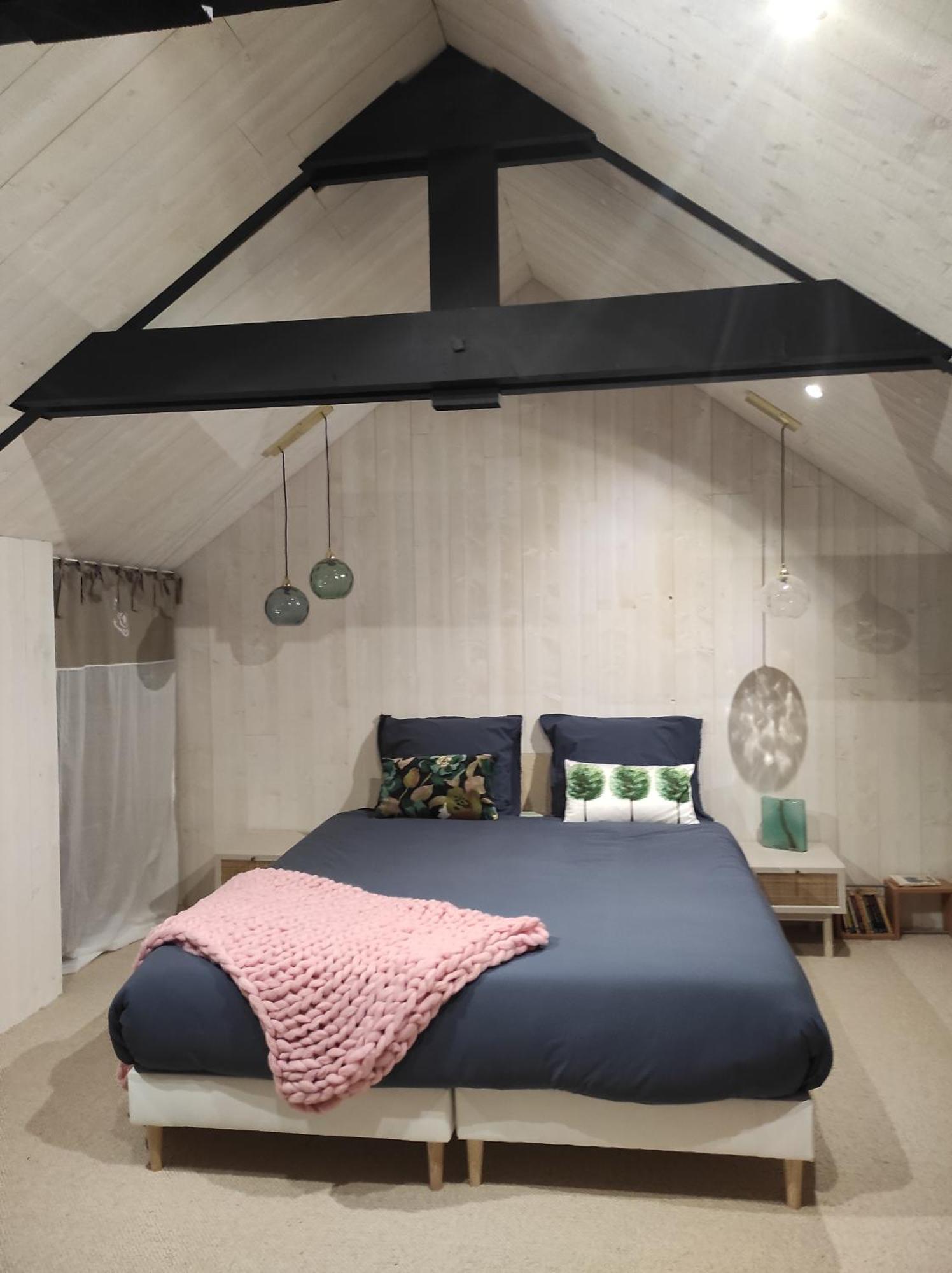 La Ville Es Riez Chambre D'Hotes Corseul Esterno foto